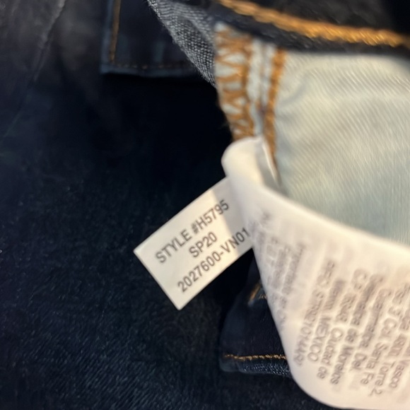 Madewell Petite Mid-Rise Skinny Jeans - Picture 9 of 11